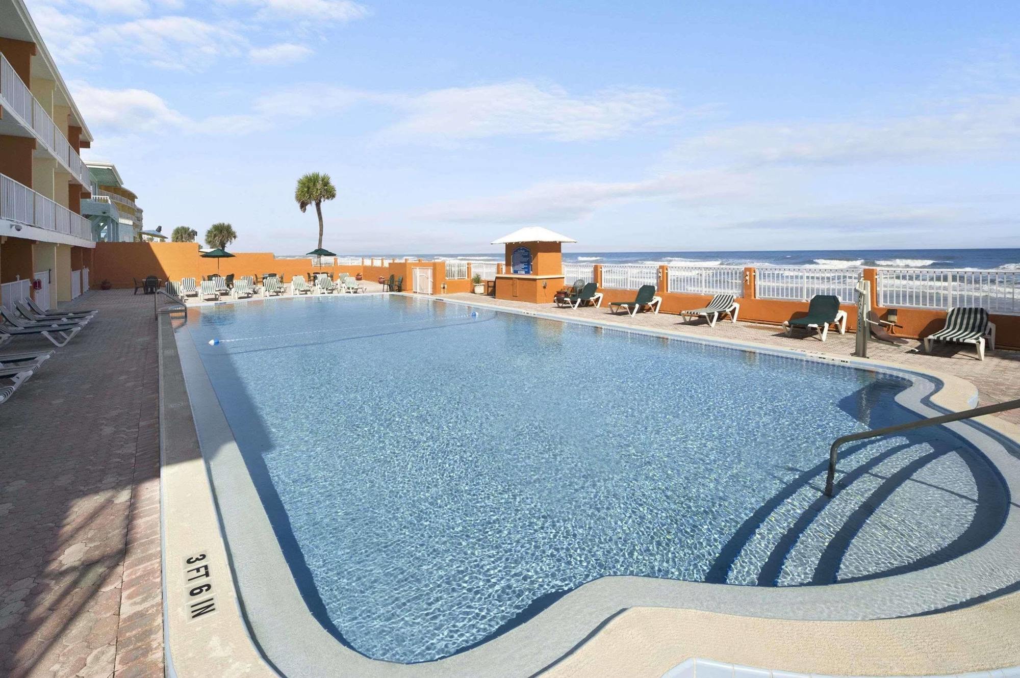 Quality Inn Daytona Beach Oceanfront Zewnętrze zdjęcie